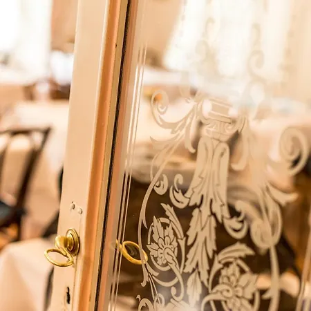 Hotell Swiss Historic Masson 3*
